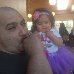 Meet your Posher, Carlos